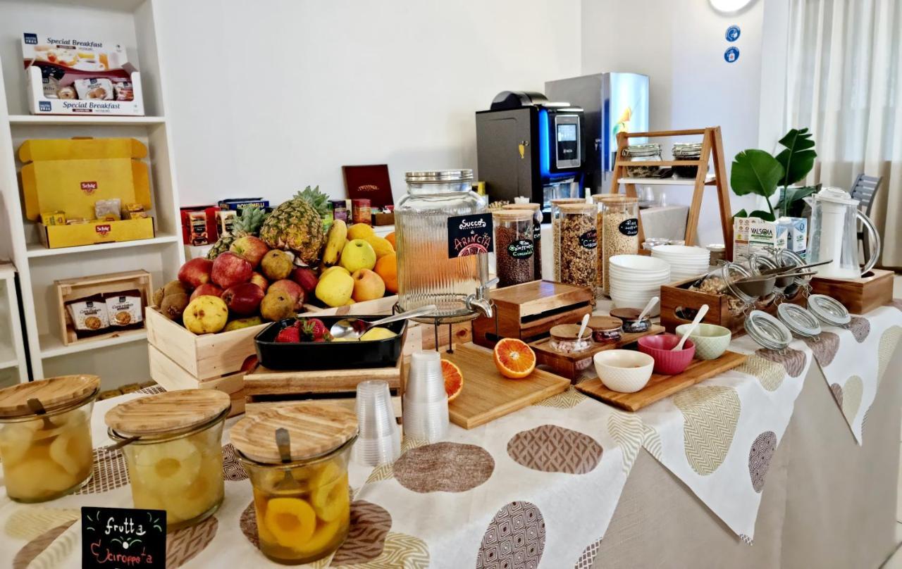 Hotel Elefantino Grey - Free Breakfast & Brunch Until 13-00 - Vicinissimi A Mirabilandia Milano Marittima Kültér fotó
