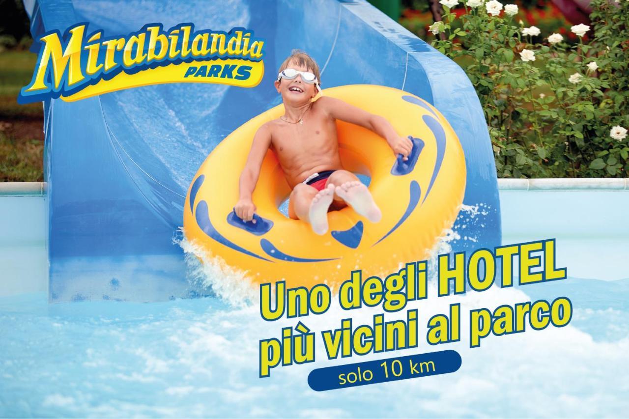 Hotel Elefantino Grey - Free Breakfast & Brunch Until 13-00 - Vicinissimi A Mirabilandia Milano Marittima Kültér fotó